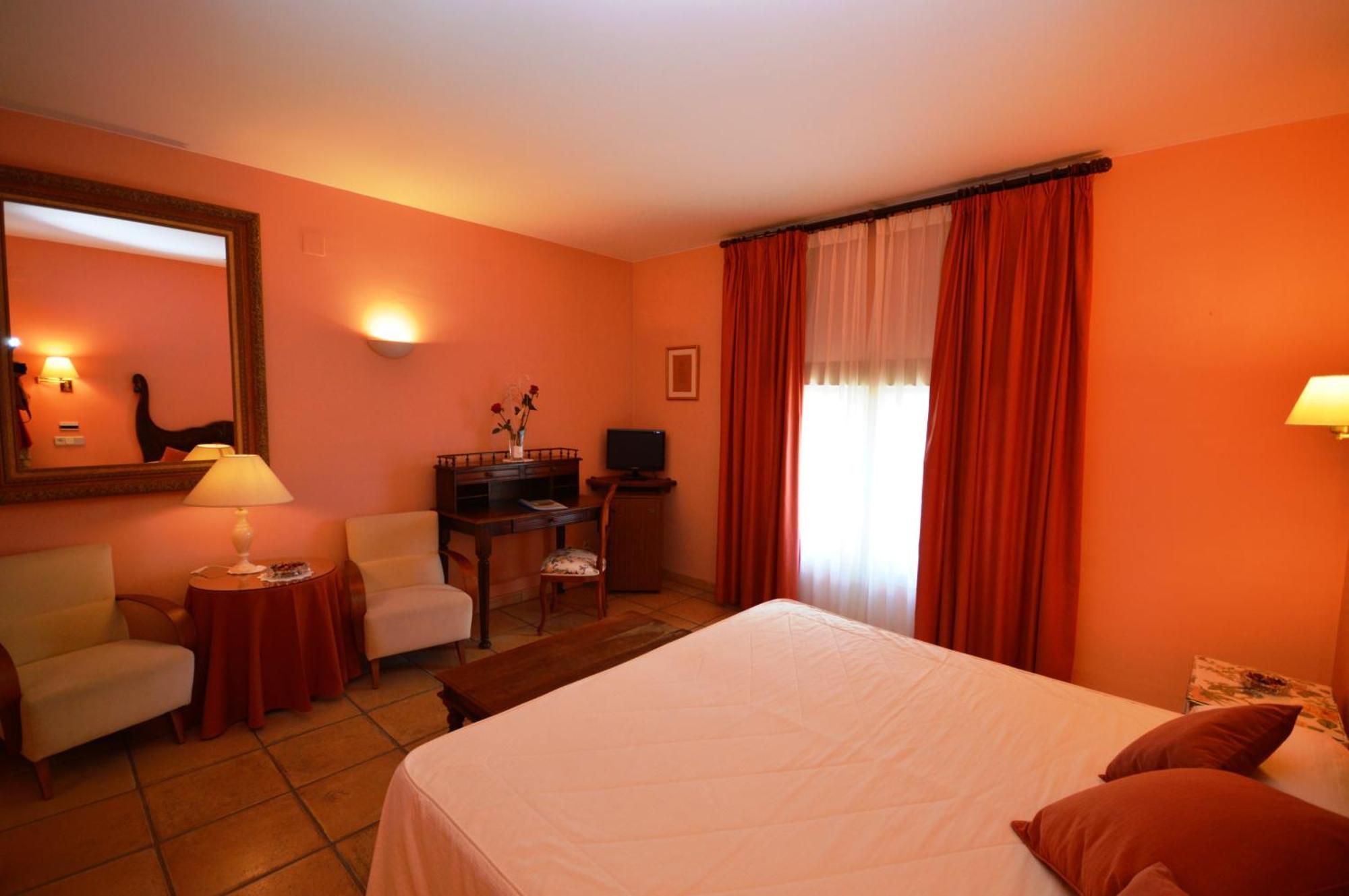Hotel Can Ceret Sant Pere Pescador Habitación foto